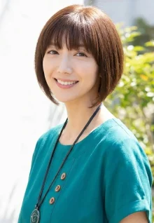 医療用ウィッグ前下がりモードボブ